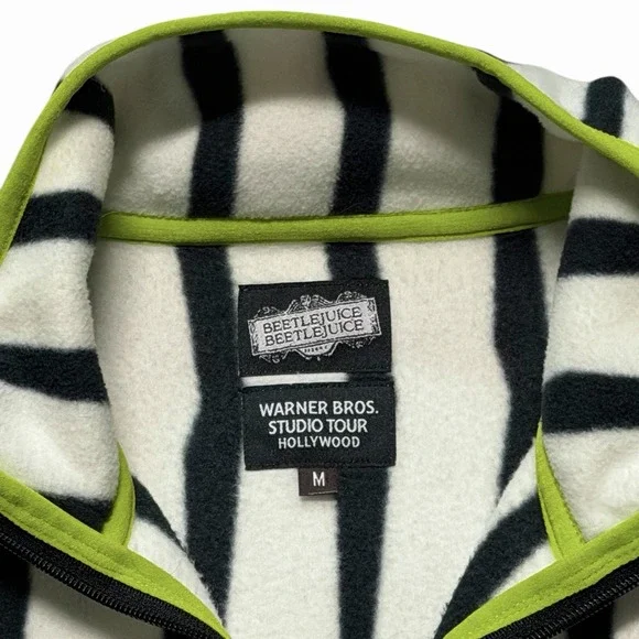 Beetlejuice Warner Bros Studio Tour Hollywood Exclusive Fleece Jacket Medium - Picture 4 of 6
